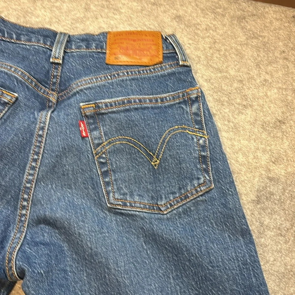 Levi's 501, Size 23 in Indigo - Picture 4 of 12